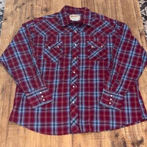 Wrangler Men's Burgundy and Blue Plaid Western Fashion Snap Shirt